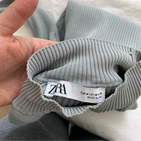 Zara Ribbed Sweater - Picture 3 of 3